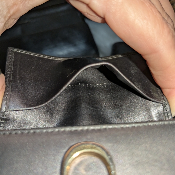 Vintage Gucci Dark Gray Patent Leather Keyholder - Picture 2 of 14